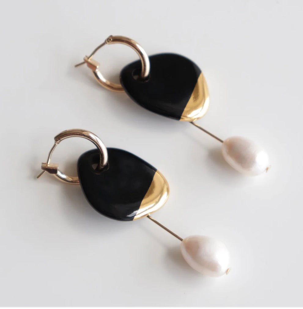 Arp Pearl Hoops