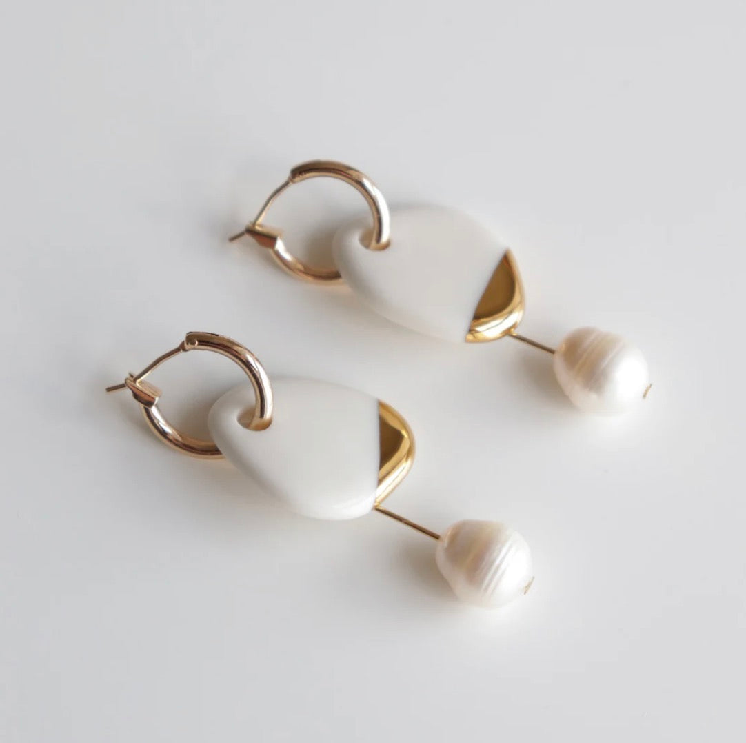 Arp Pearl Hoops