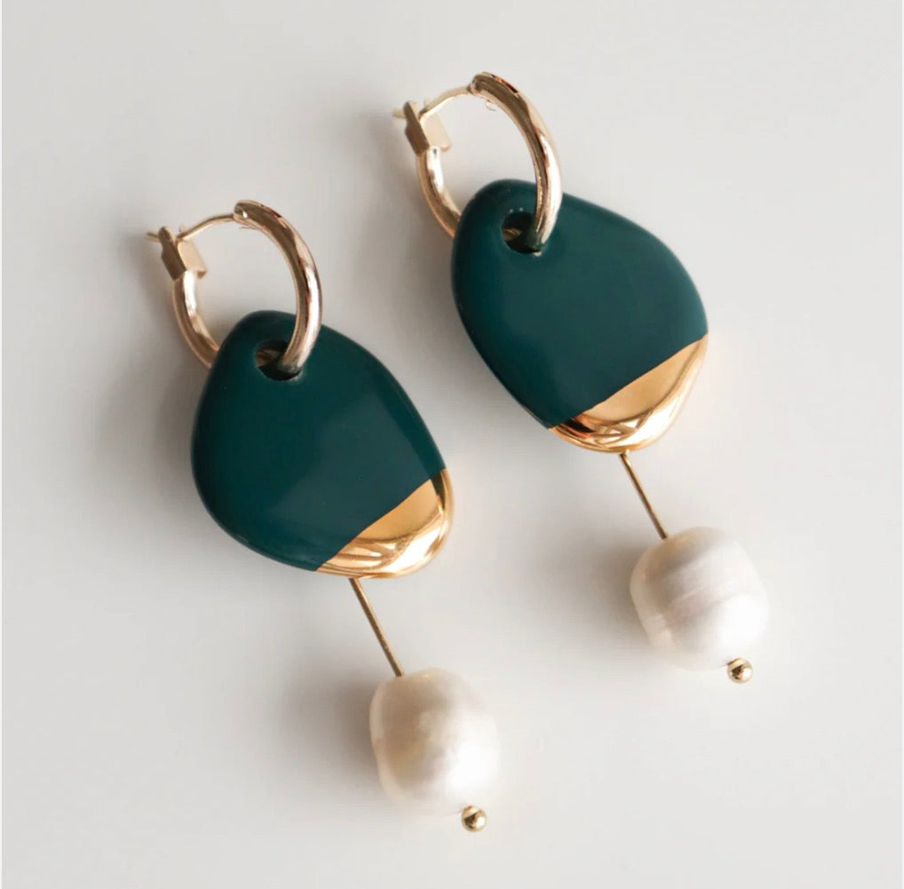 Arp Pearl Hoops